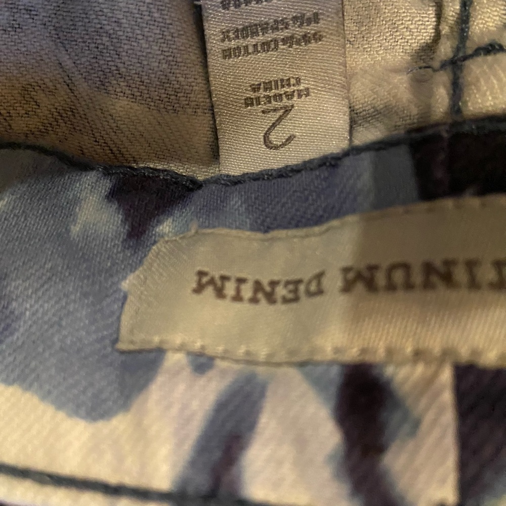 Chico’s floral jeans - Picture 3 of 4